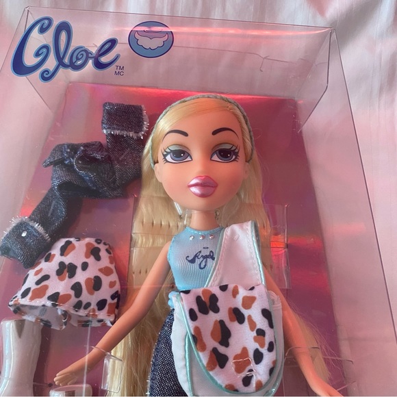 NIB NRFB bratz 20th anniversary cloe 2021 reproduction doll - Picture 2 of 7